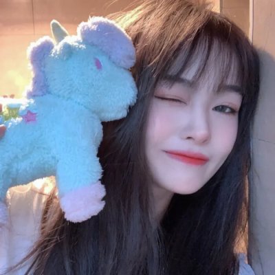无法触碰的她